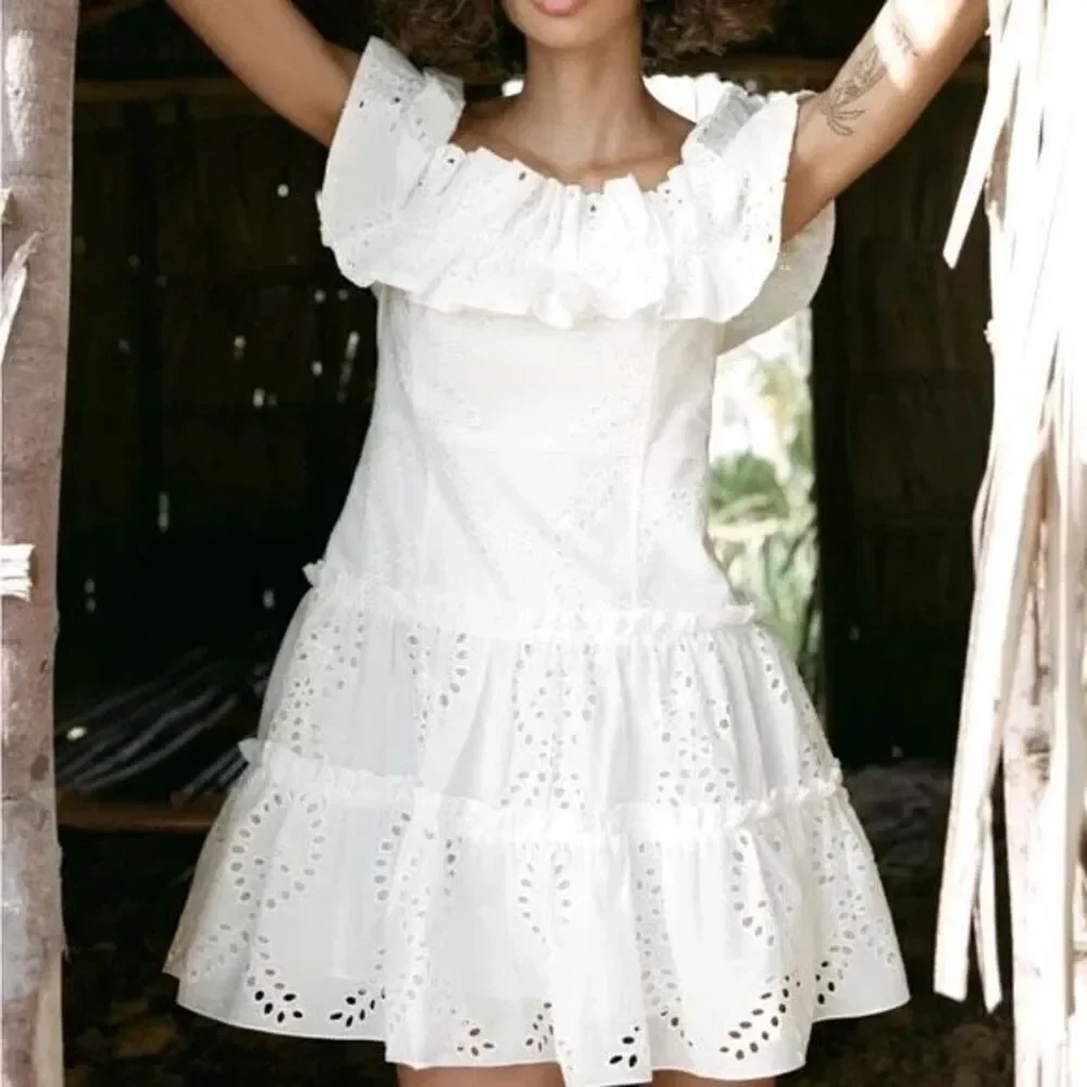 Zara white eyelet strapless dress size medium